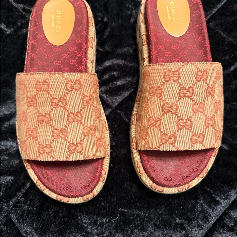 Gucci Platform Slides - Picture 4 of 7